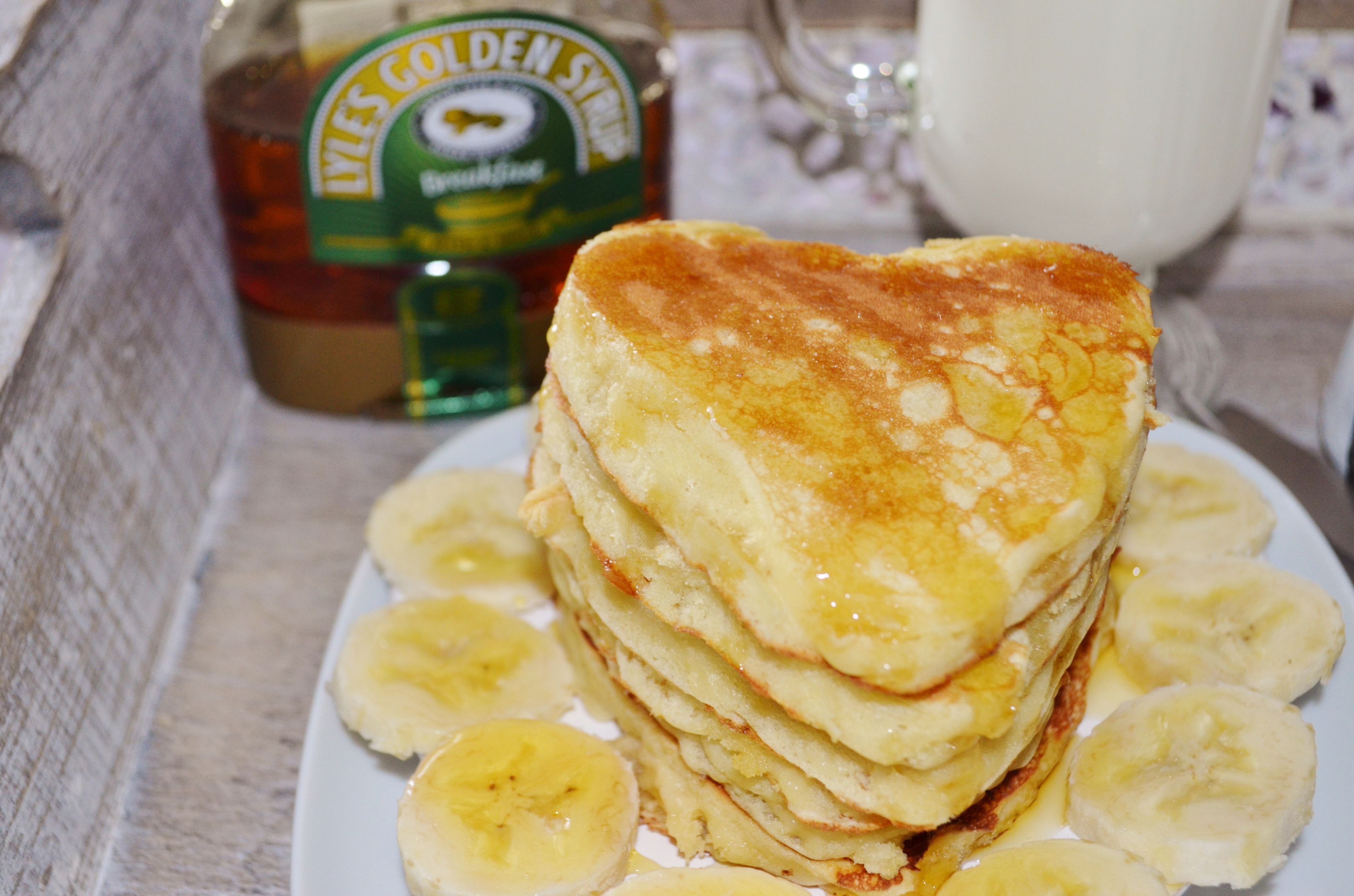 American breakfast: pancakes with Golden Syrup!