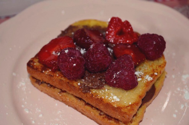 French toast with nutella and strawberries!