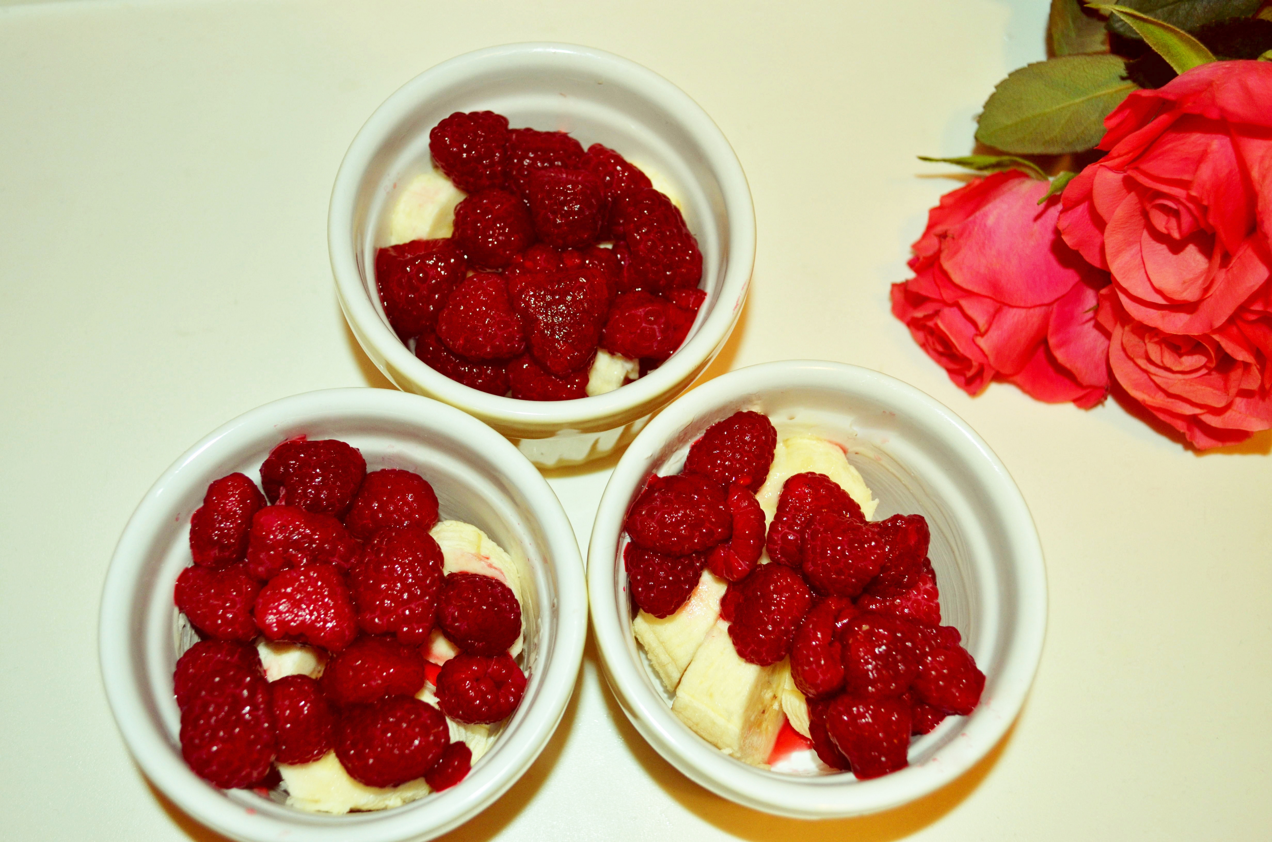 Raspberries and banana crumble with orange ice-cream!