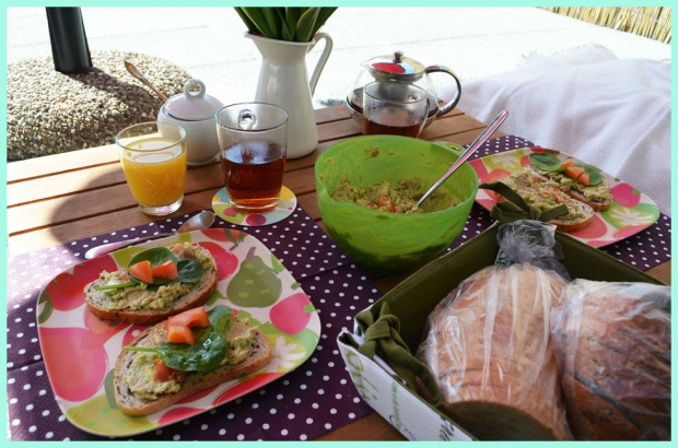 Zdrowe śniadanie: wiosenna pasta z awokado i tuńczykiem!